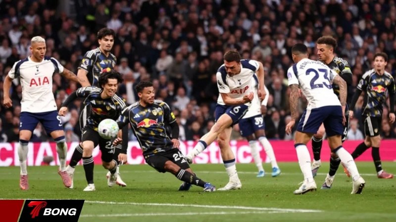 Tottenham vượt lên nhờ khoảnh khắc tỏa sáng cá nhân